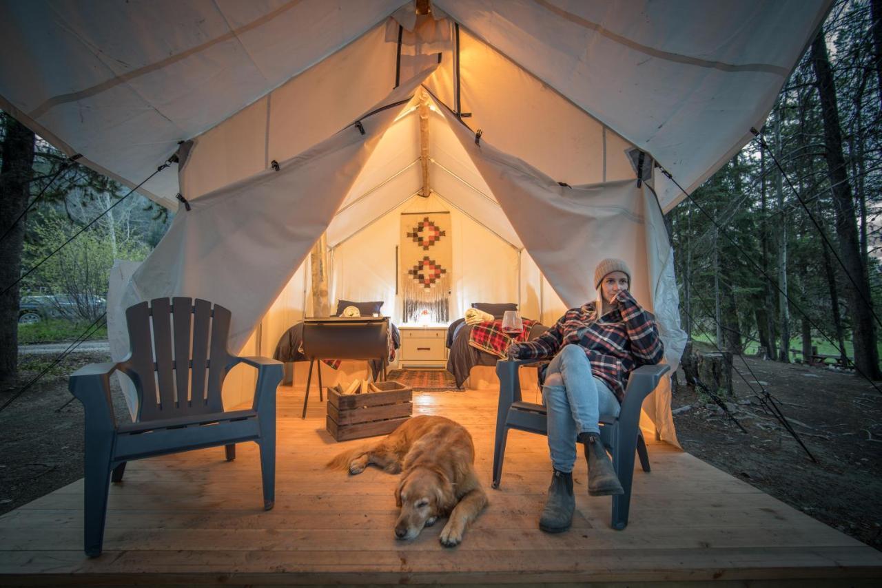 נרמטה Chute Lake Lodge מראה חיצוני תמונה