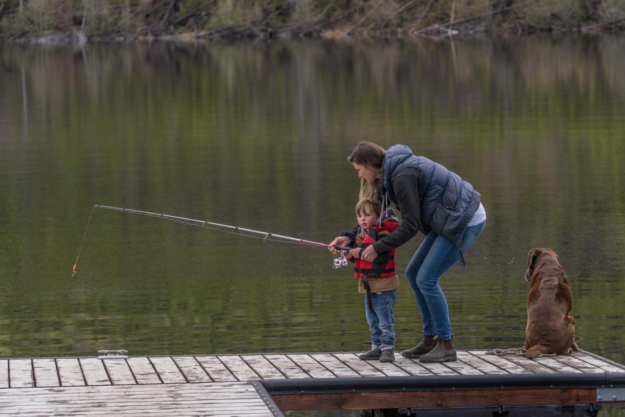 נרמטה Chute Lake Lodge מראה חיצוני תמונה