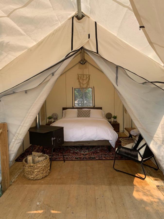 נרמטה Chute Lake Lodge מראה חיצוני תמונה