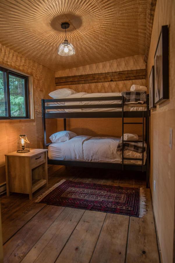 נרמטה Chute Lake Lodge מראה חיצוני תמונה