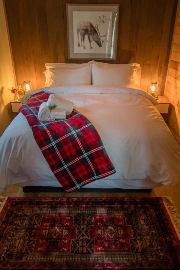 נרמטה Chute Lake Lodge מראה חיצוני תמונה